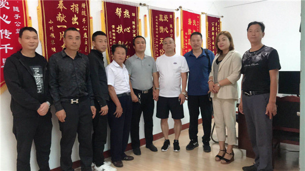 中華志愿者志愿聯盟一行三人去甘肅成縣考察交流